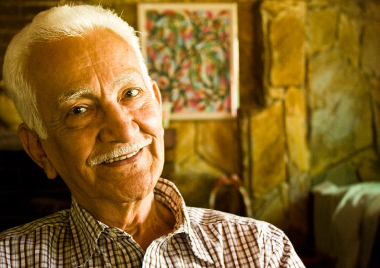 ¿Cómo se hacen los implantes dentales en la Clínica Dr. Amadeo Escolano?