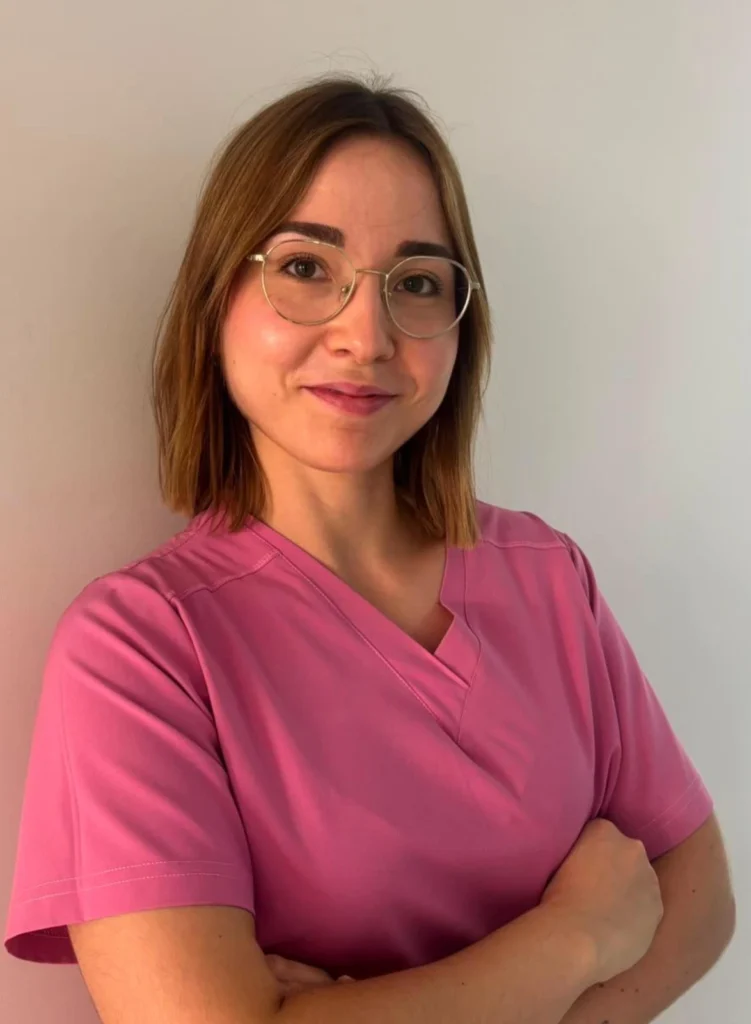 Sara, higienista dental - Clínica Dental Escolano